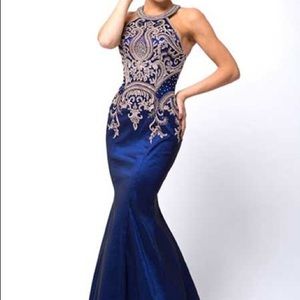 Amelia Couture Formal Dress Size 4